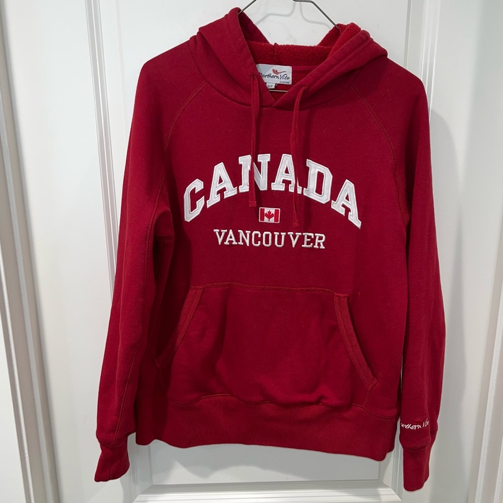 Canada Vancouver Red Drawstring Pullover Hoodie unisex Size S Northern Vibe